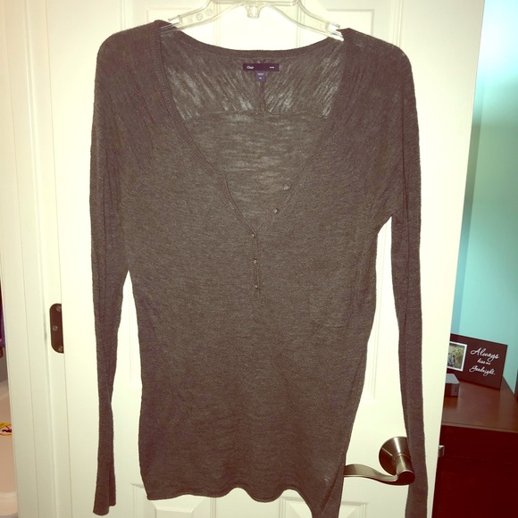 GAP Tops - GAP Lightweight Sweater